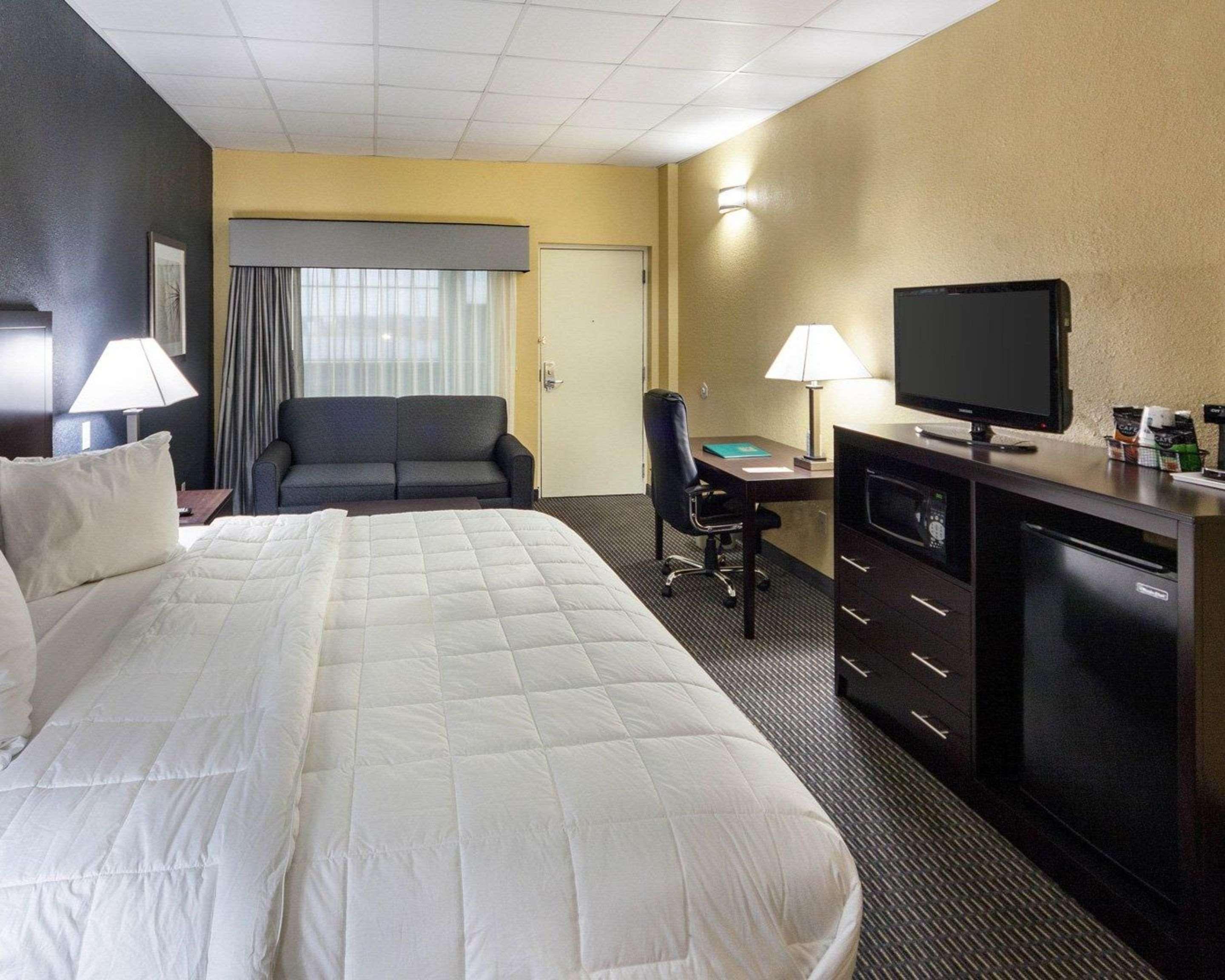 Quality Inn Montpelier Экстерьер фото