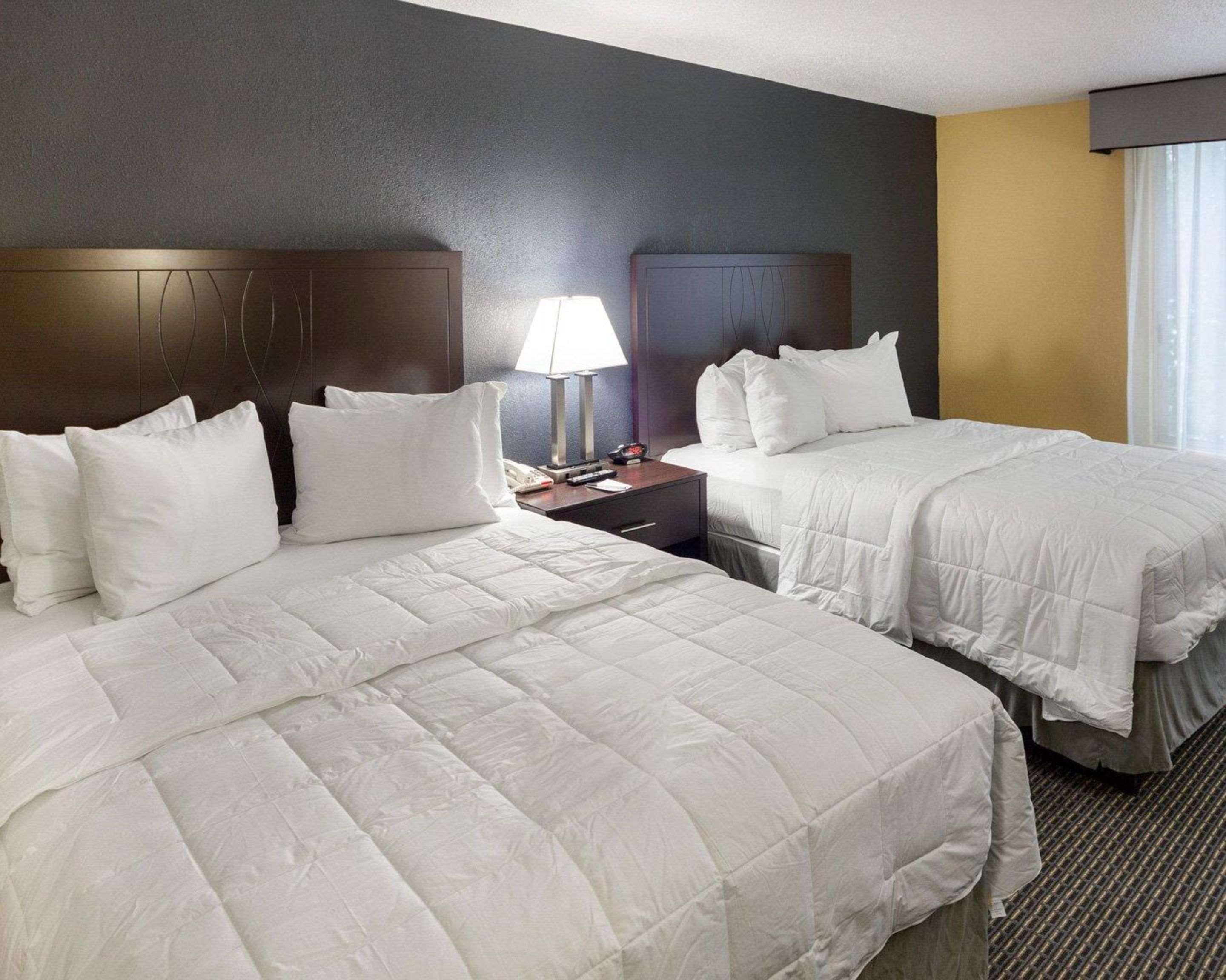 Quality Inn Montpelier Экстерьер фото