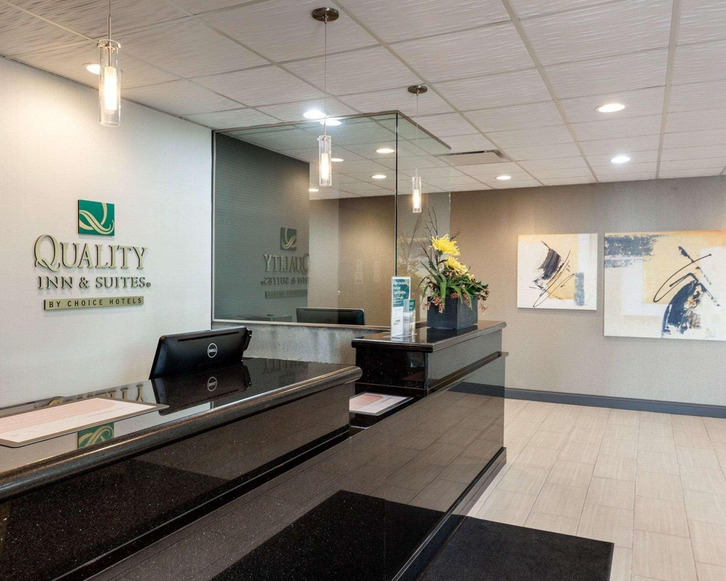 Quality Inn Montpelier Экстерьер фото
