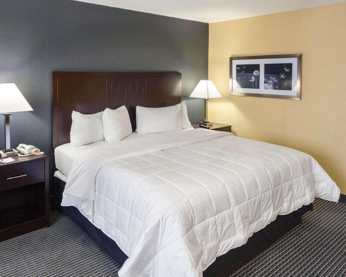 Quality Inn Montpelier Экстерьер фото