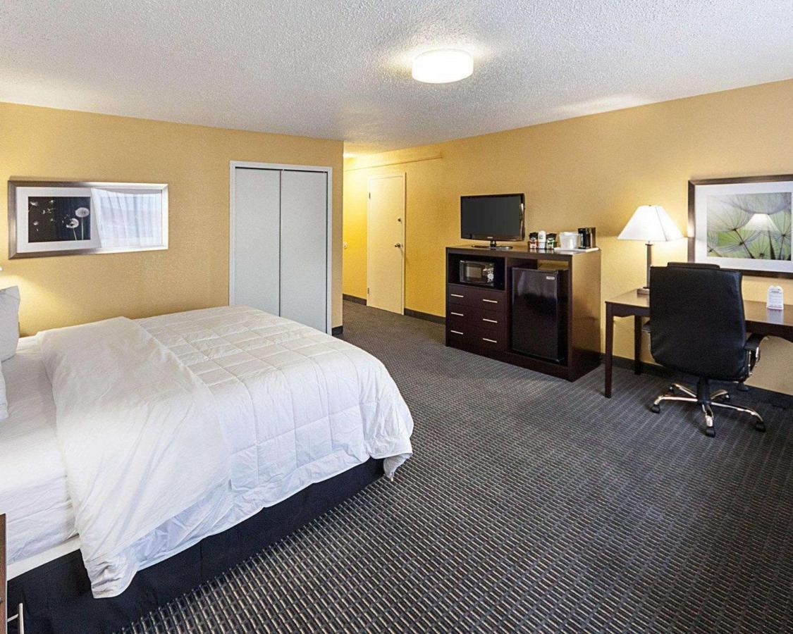 Quality Inn Montpelier Экстерьер фото