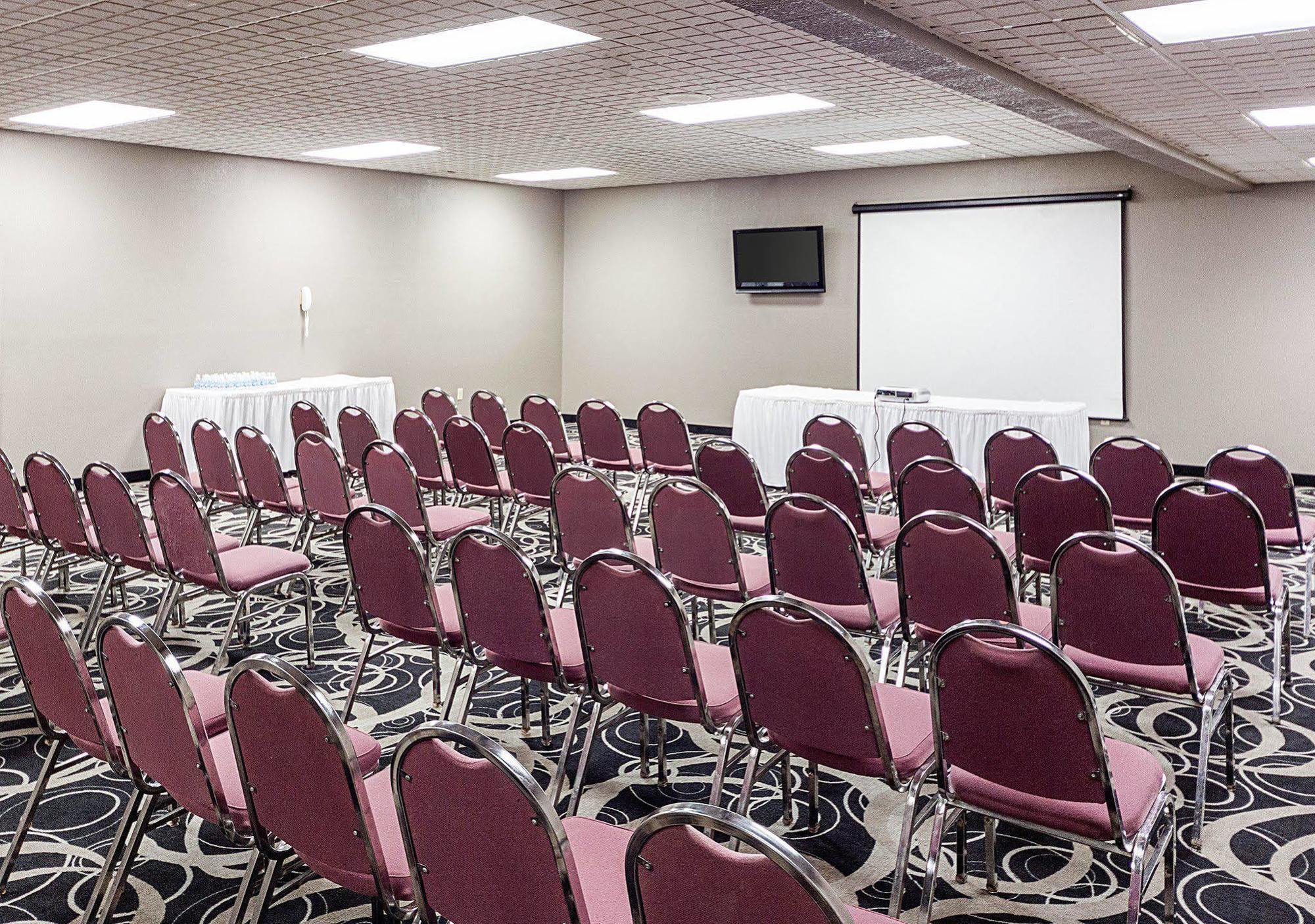 Quality Inn Montpelier Экстерьер фото